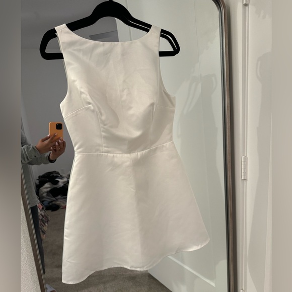 REFORMATION Zenni Dress - Picture 4 of 9